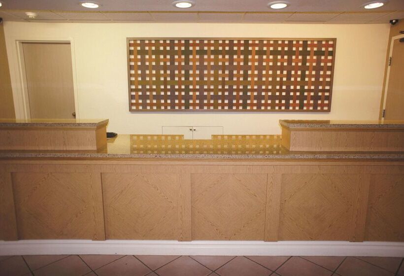 호텔 La Quinta By Wyndham Round Rock North