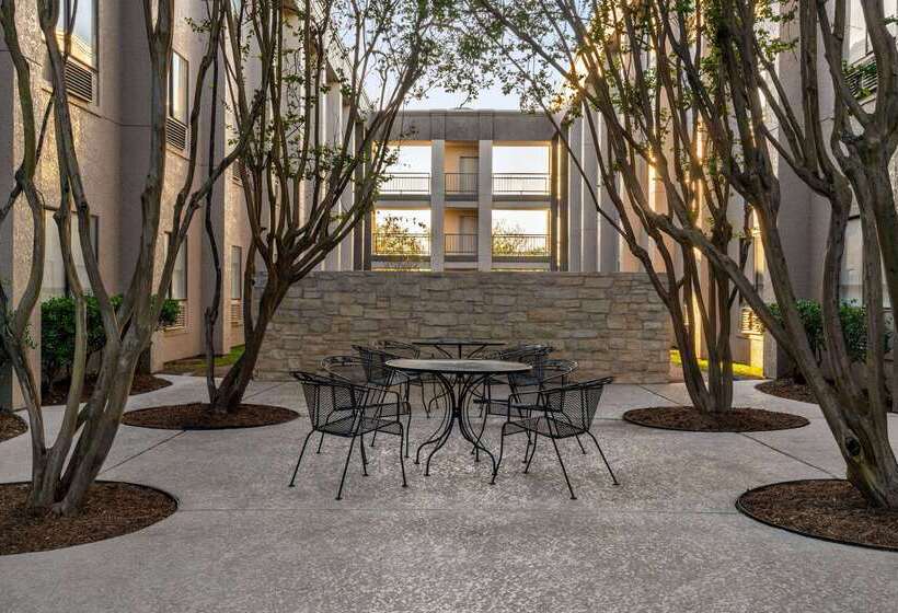 Отель La Quinta By Wyndham Round Rock North