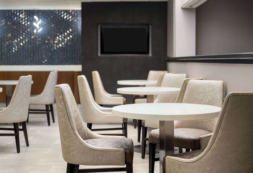 Отель La Quinta By Wyndham Round Rock North