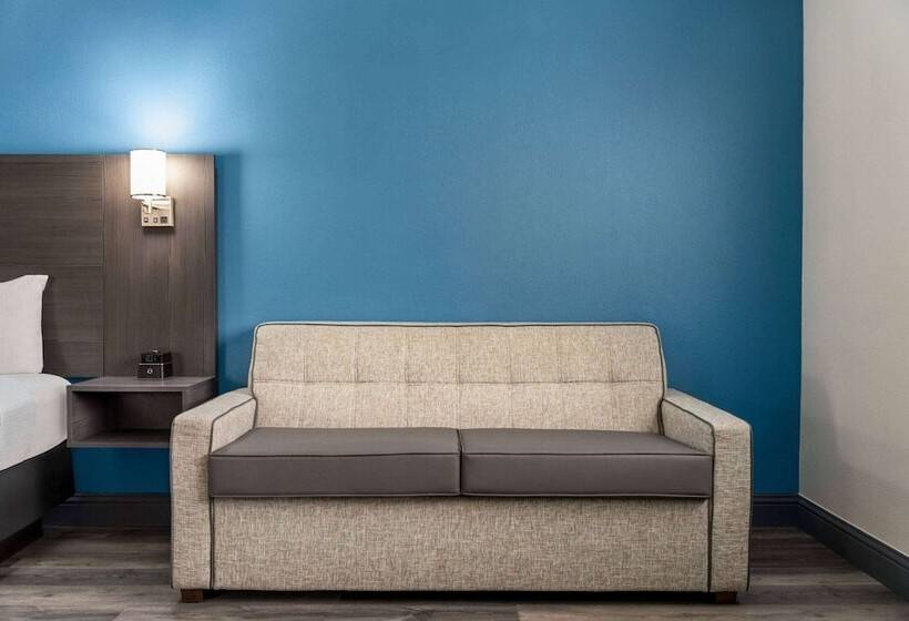 Отель La Quinta By Wyndham Round Rock North