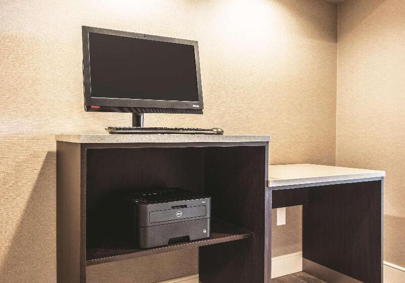 فندق La Quinta By Wyndham Shreveport Airport