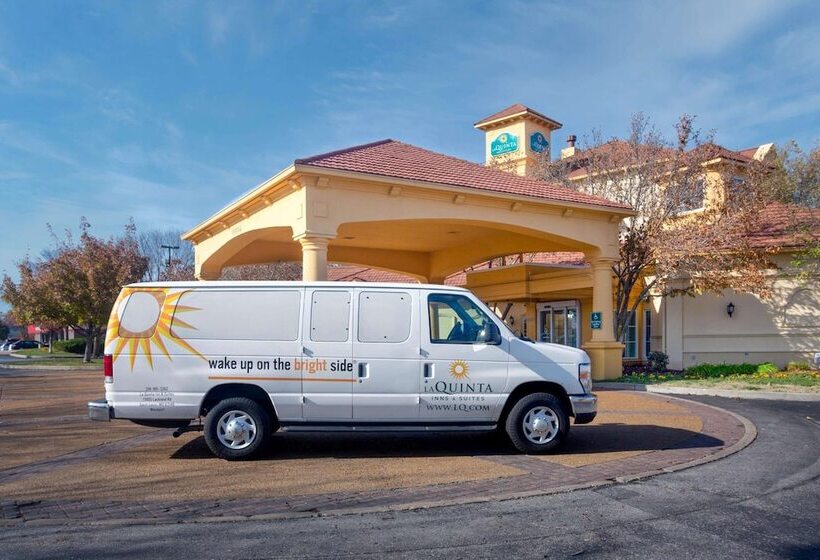 호텔 La Quinta By Wyndham St. Louis Westport