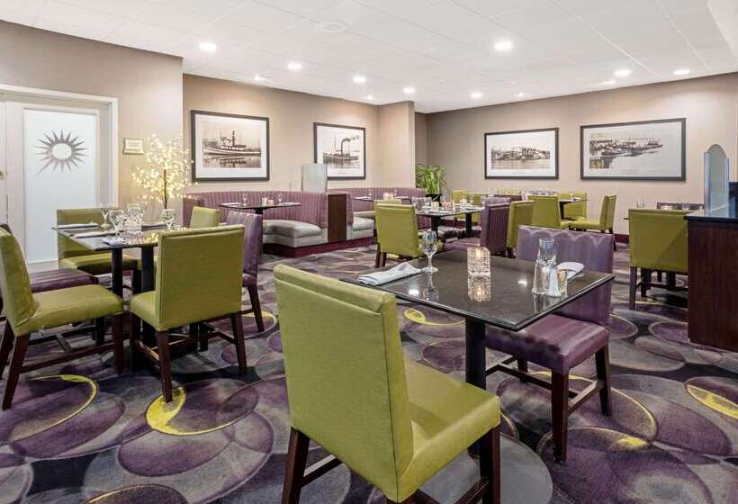 Отель La Quinta By Wyndham Tacoma   Seattle