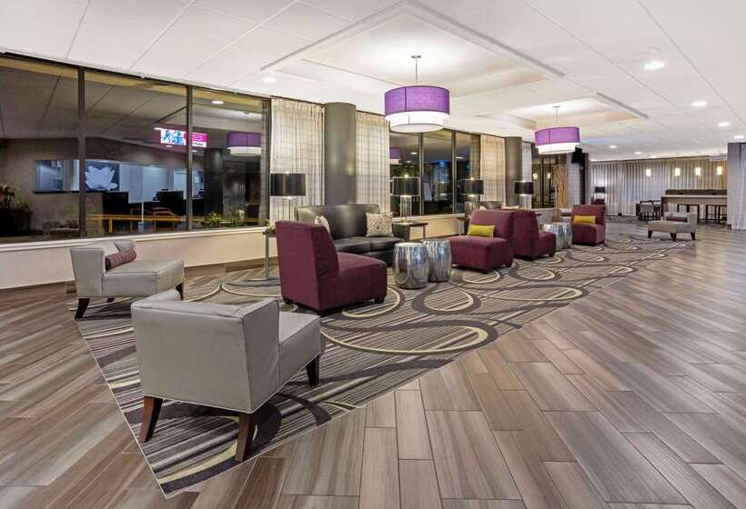 Отель La Quinta By Wyndham Tacoma   Seattle