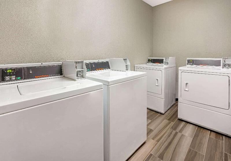 Отель La Quinta By Wyndham Tacoma   Seattle