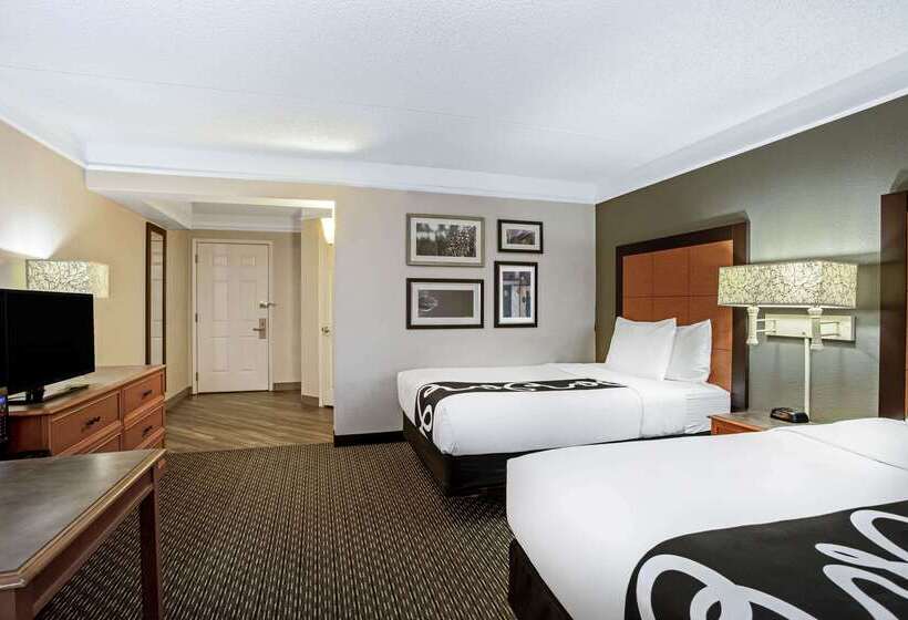 هتل La Quinta By Wyndham Tucson Airport