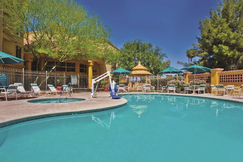 هتل La Quinta By Wyndham Tucson Airport