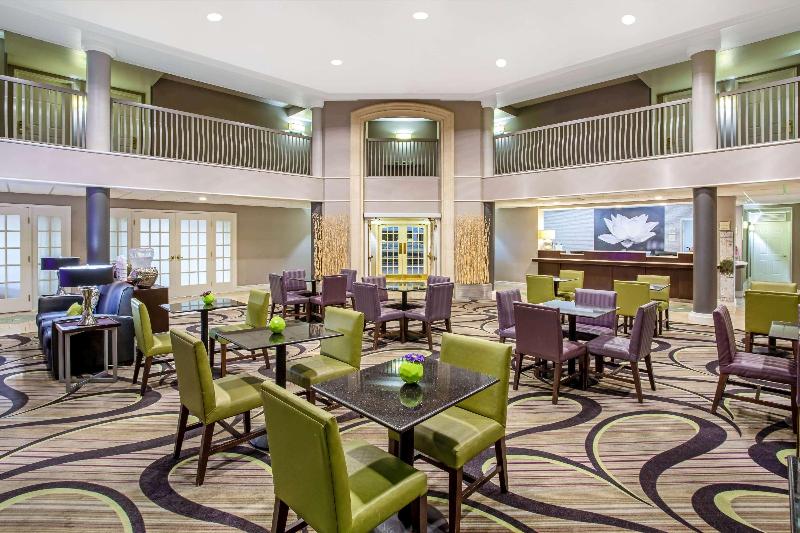 هتل La Quinta By Wyndham Tucson Airport