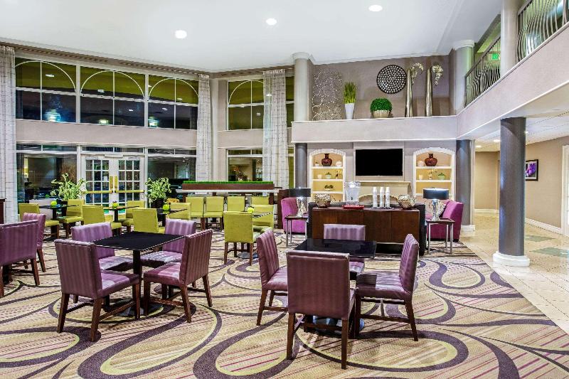 Отель La Quinta By Wyndham Tucson Airport