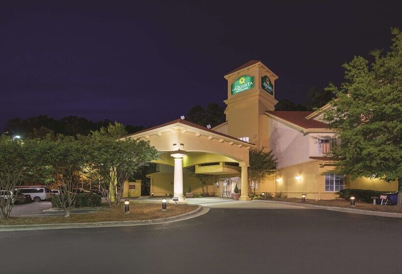 בית מלון כפרי La Quinta Inn & Suites By Wyndham University Area Chapel Hill
