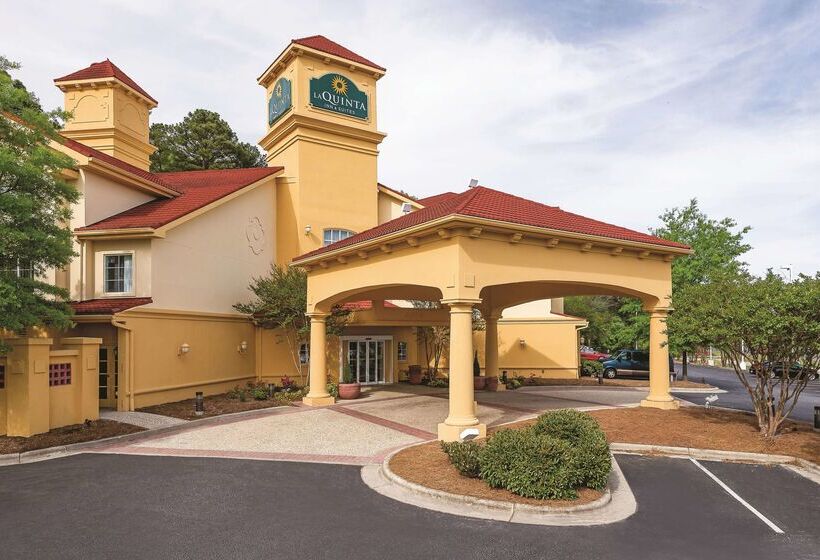 בית מלון כפרי La Quinta Inn & Suites By Wyndham University Area Chapel Hill