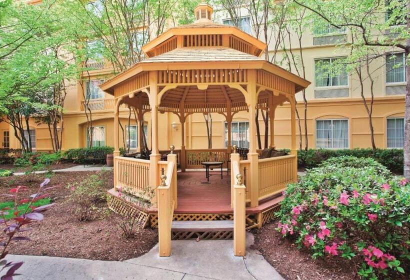 בית מלון כפרי La Quinta Inn & Suites By Wyndham University Area Chapel Hill