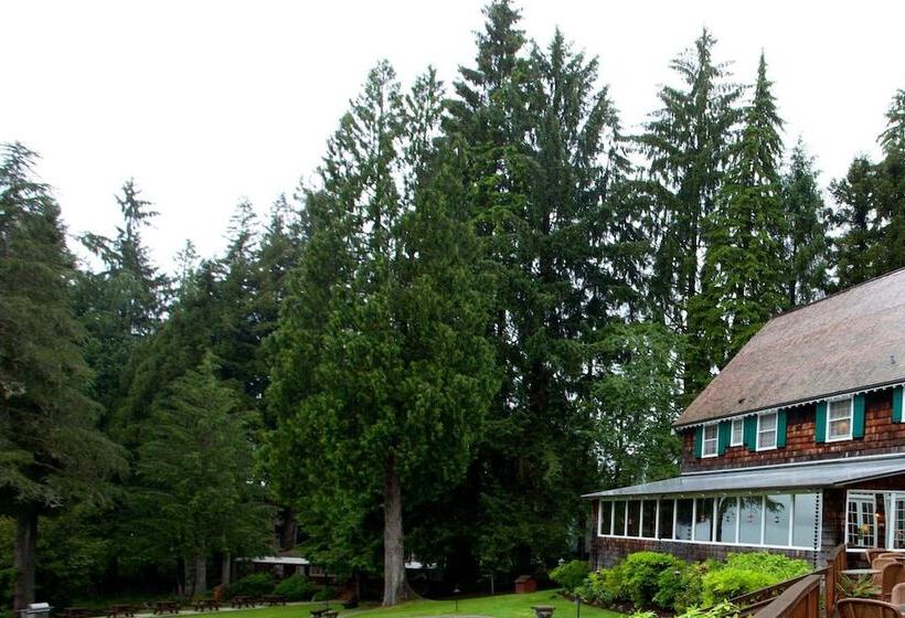 فندق Lake Quinault Lodge