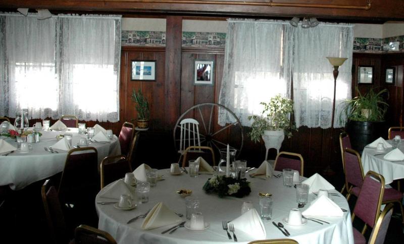 호텔 Lamies Inn & The Old Salt Tavern