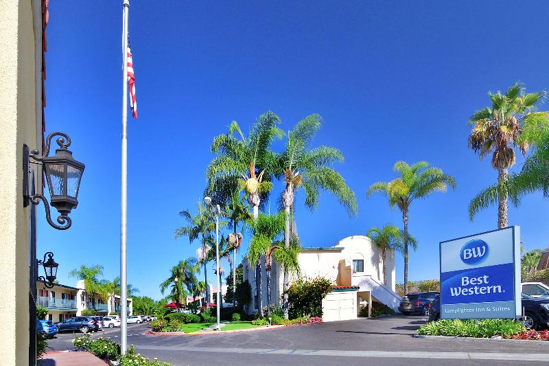 Отель Lamplighter Inn & Suites At Sdsu