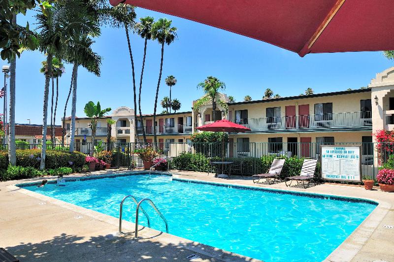 Отель Lamplighter Inn & Suites At Sdsu