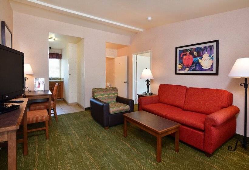 Отель Lamplighter Inn & Suites At Sdsu