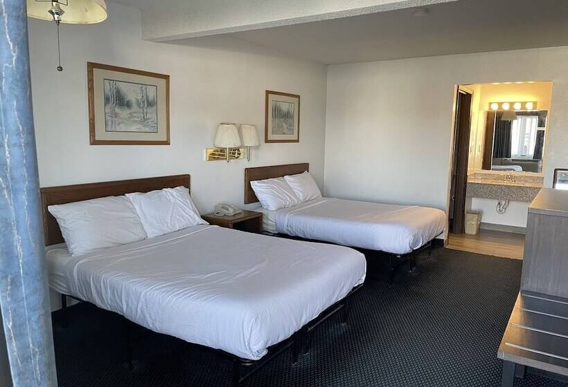 فندق Landmark Inn