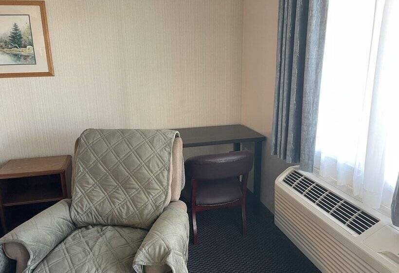 فندق Landmark Inn