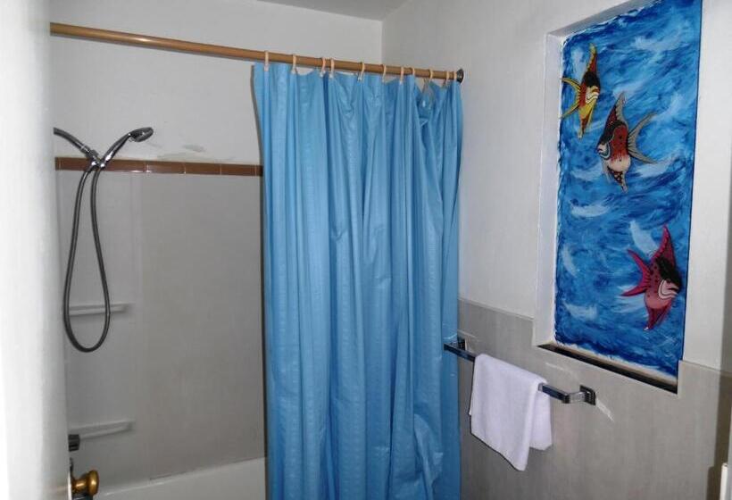 Отель Laurel Park Inn