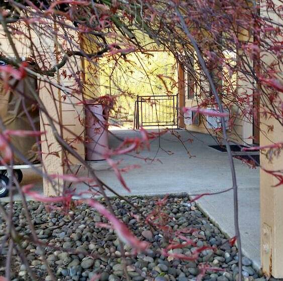 فندق Lewis River Inn