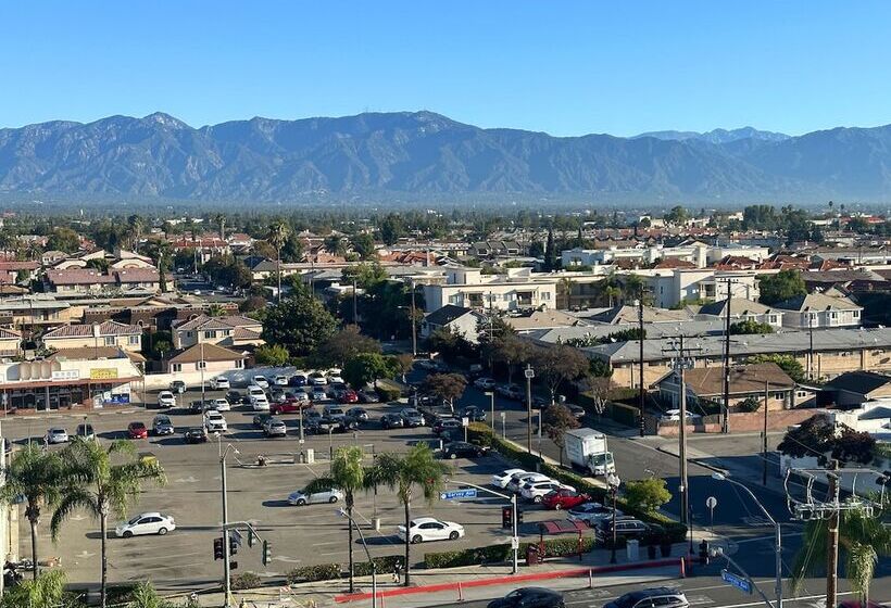 Lincoln Hotel Monterey Park Los Angeles