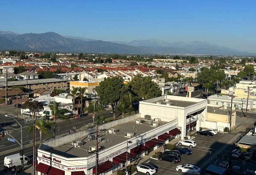 Lincoln Hotel Monterey Park Los Angeles
