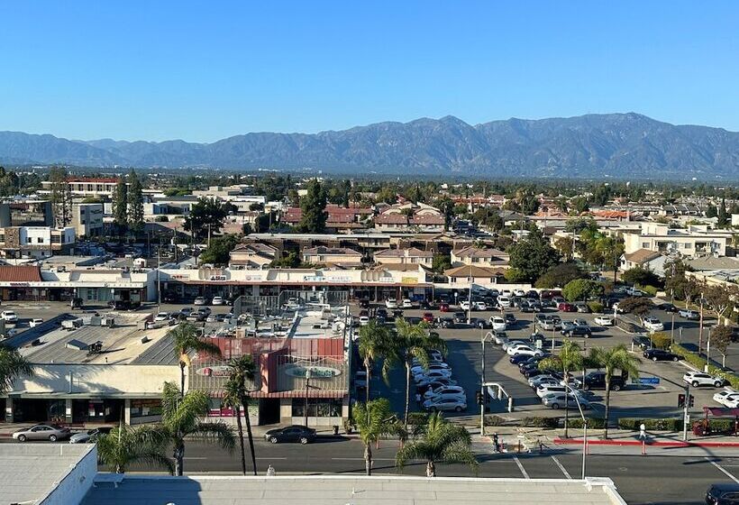 Lincoln Hotel Monterey Park Los Angeles