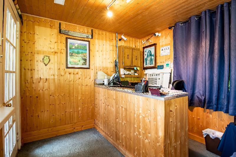 酒店 Lloyds On The River Country Inn