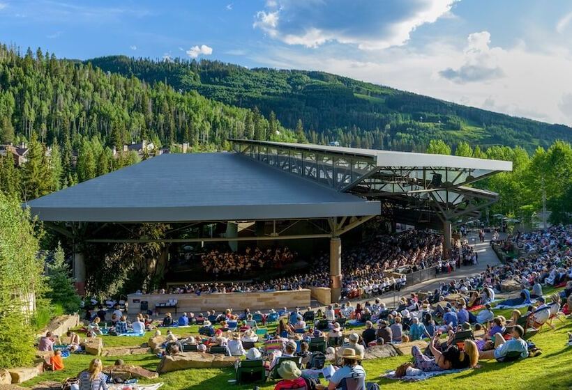 בית מלון כפרי Lodge Tower