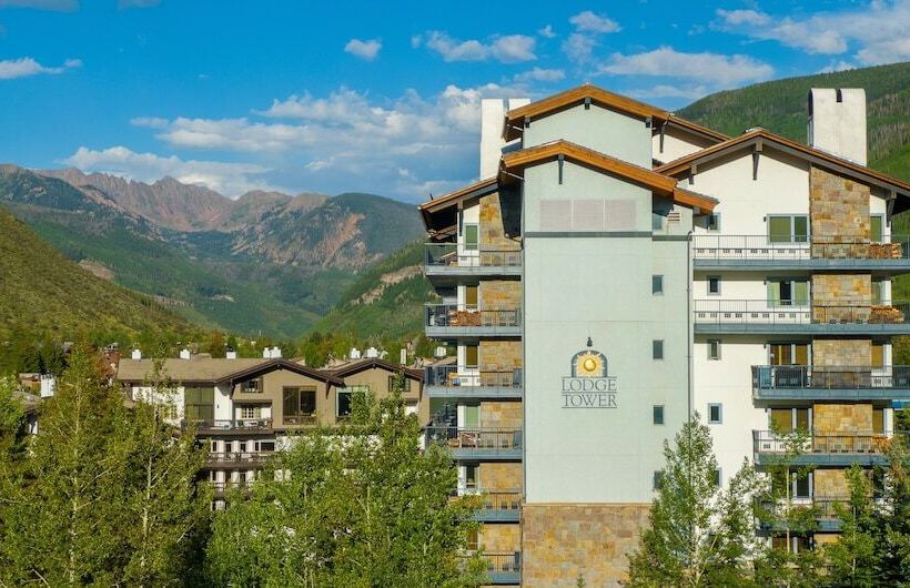 Отель Lodge Tower