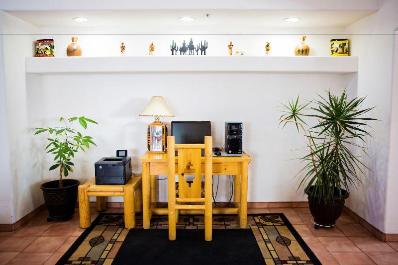 Отель Los Viajeros Inn