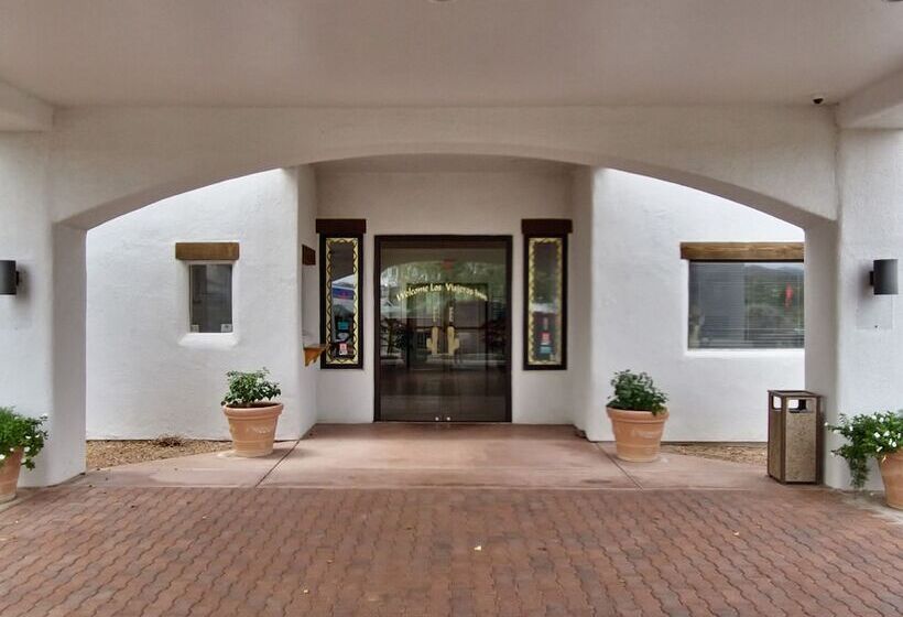 Отель Los Viajeros Inn