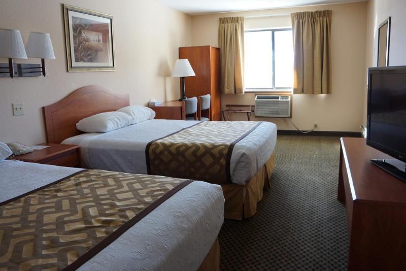 בית מלון כפרי Luxury Inn & Suites