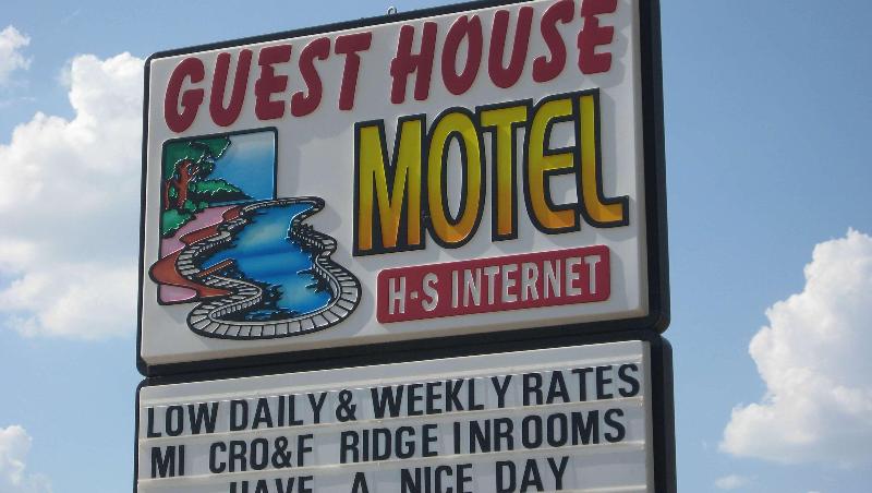 ホテル Luxury Inn Forrest City