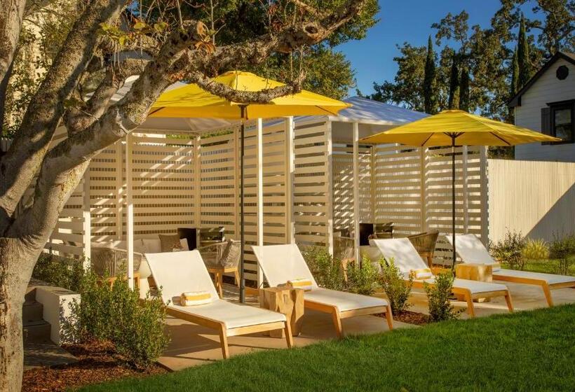 Отель Macarthur Place Inn & Spa