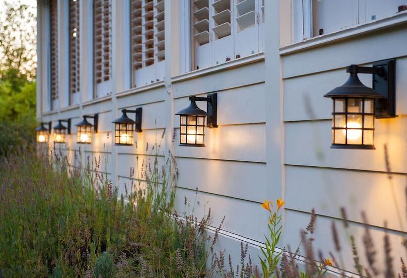 Отель Macarthur Place Inn & Spa