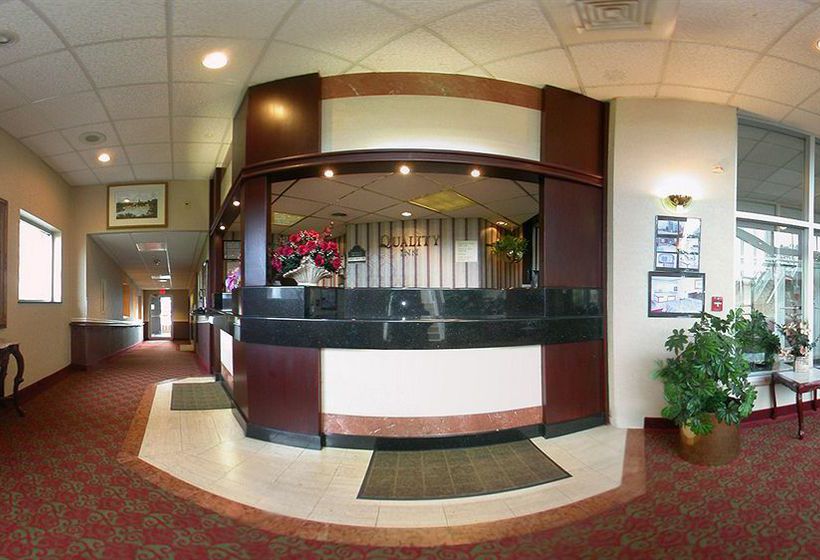 酒店 Quality Inn & Conference Center