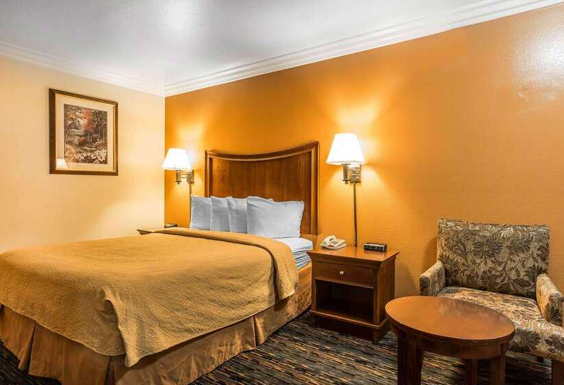 Отель Quality Inn Lake Elsinore I 15
