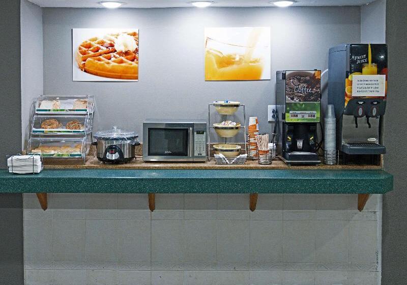 فندق Quality Inn Seymour I65