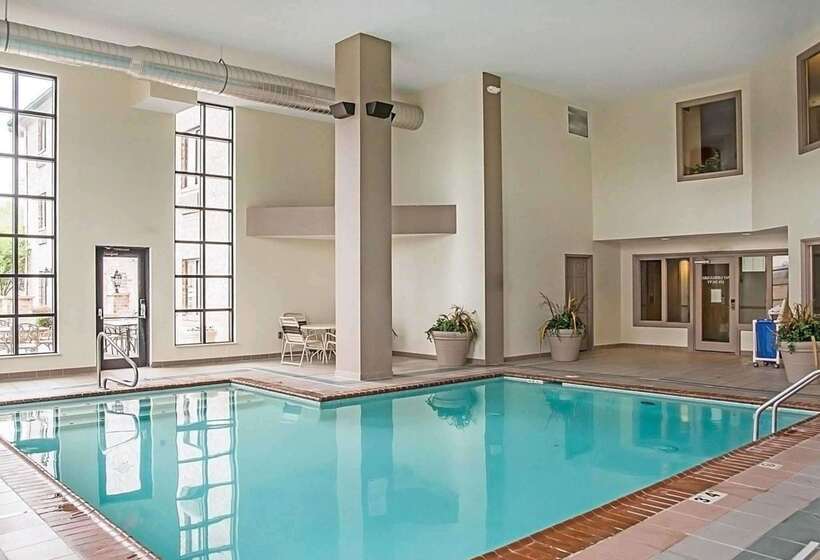 فندق Quality Inn & Suites Cincinnati I 275