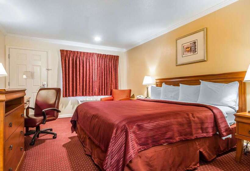 Отель Quality Inn & Suites Gilroy