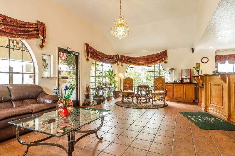 Отель Quality Inn & Suites Gilroy