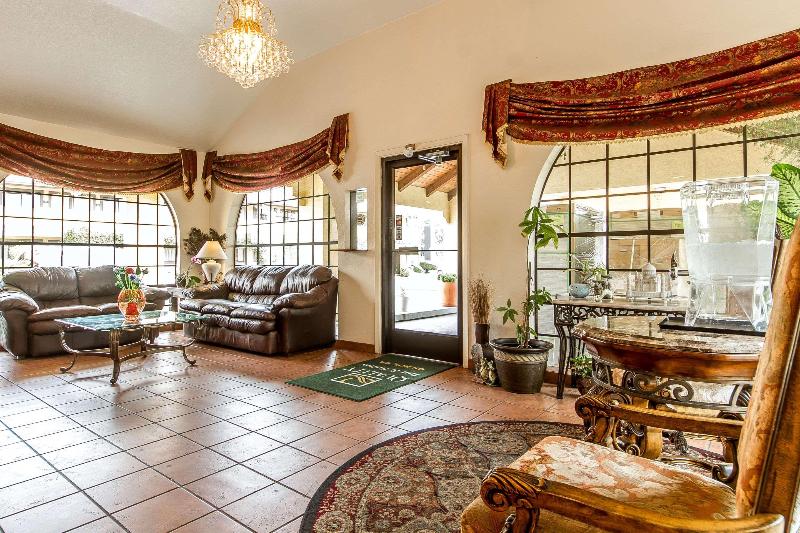 Отель Quality Inn & Suites Gilroy