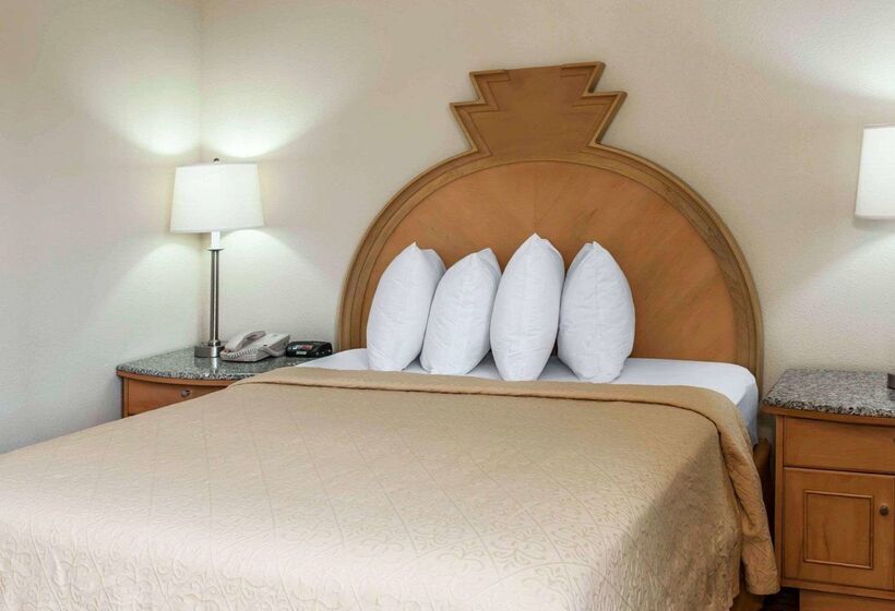 هتل Quality Inn & Suites Greenfield I70