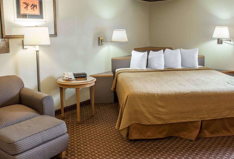 בית מלון כפרי Quality Inn & Suites Greenfield I70