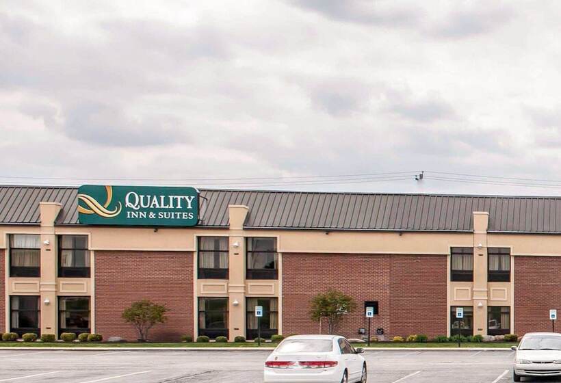 هتل Quality Inn & Suites Greenfield I70