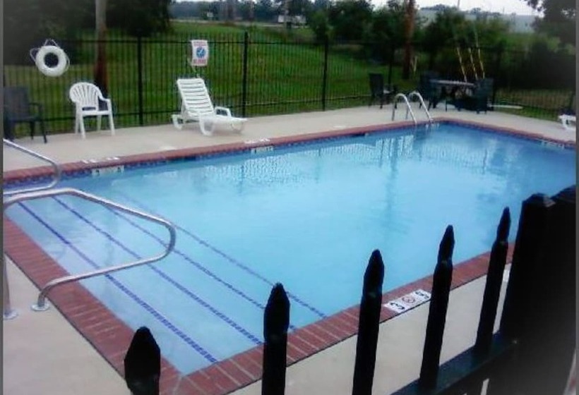 هتل Quality Inn & Suites Greenfield I70