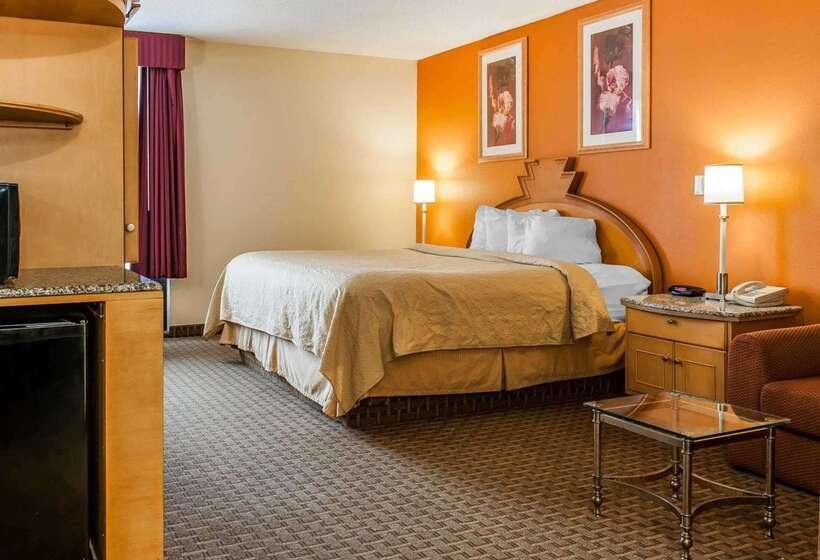 فندق Quality Inn & Suites Shelbyville I 74