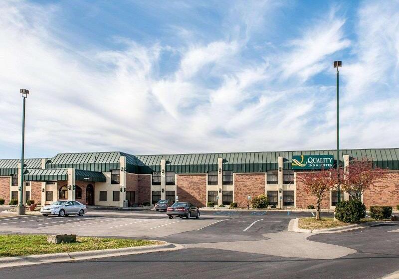 فندق Quality Inn & Suites Shelbyville I 74